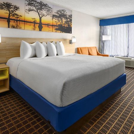 Days Inn By Wyndham Waycross Εξωτερικό φωτογραφία