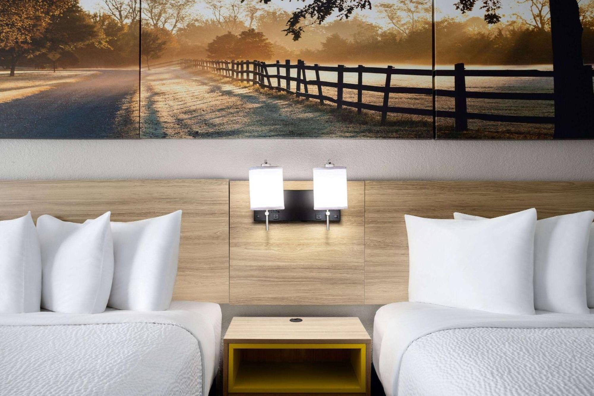 Days Inn By Wyndham Waycross Εξωτερικό φωτογραφία