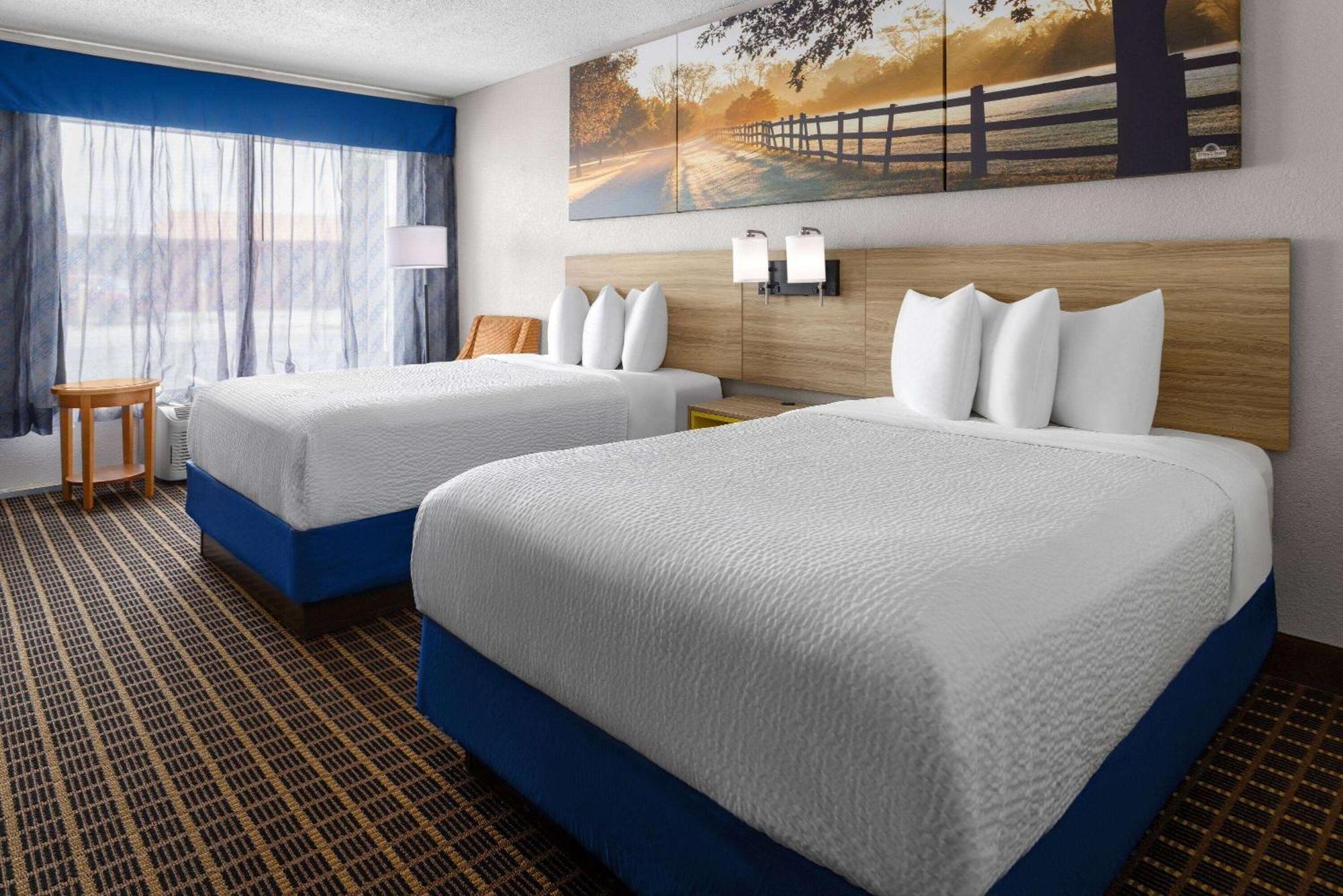 Days Inn By Wyndham Waycross Εξωτερικό φωτογραφία