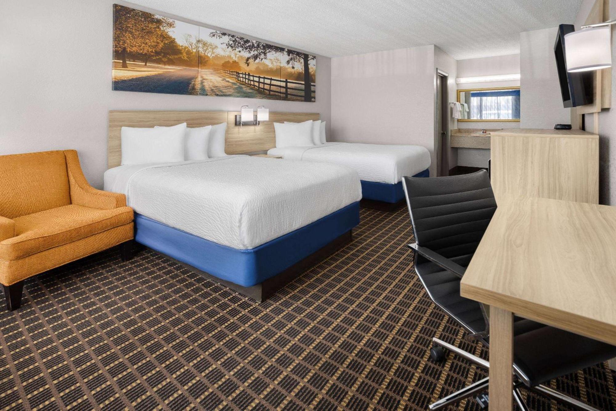 Days Inn By Wyndham Waycross Εξωτερικό φωτογραφία